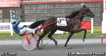 JL Cruze Shocks ‘Em In ‘Spirit’