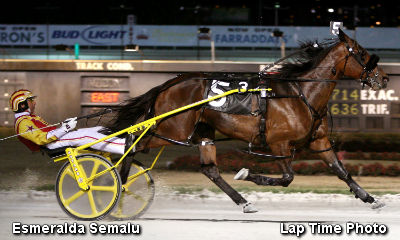 World Record For Esmeralda Semalu