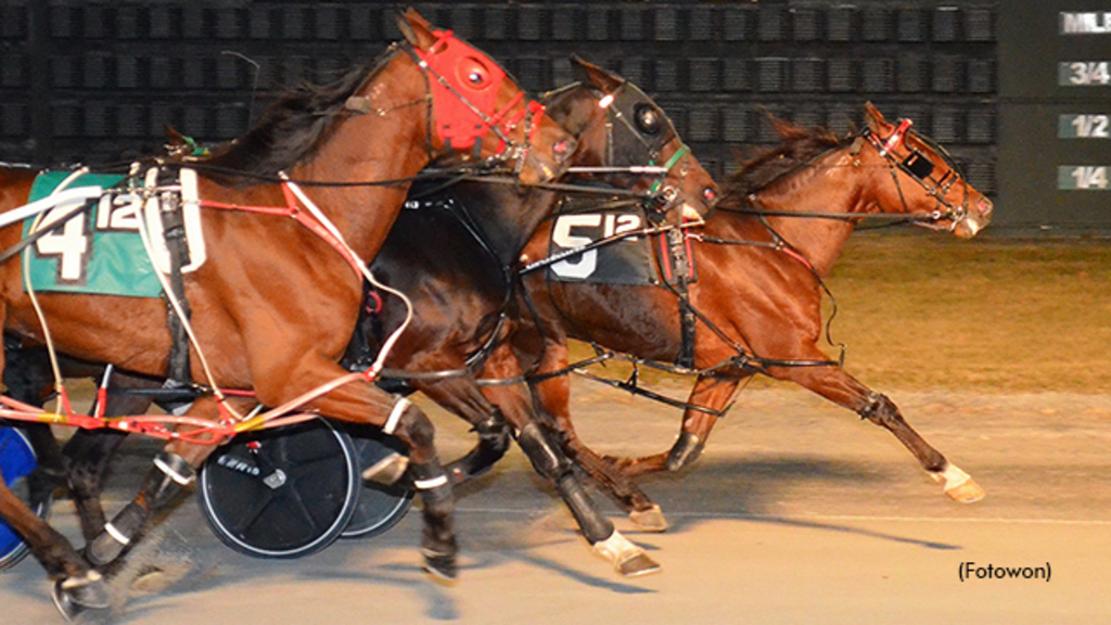 Bo Mach winning at Dover Downs