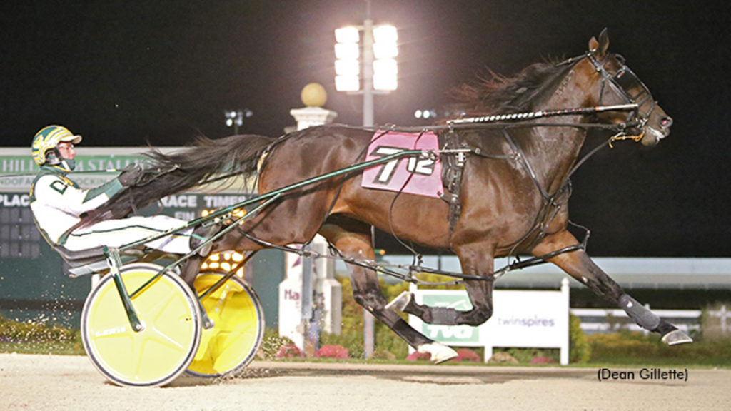 Bulldog Hanover winning at Hoosier Park