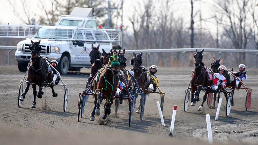 Spring racing at Woodbine Mohawk Park