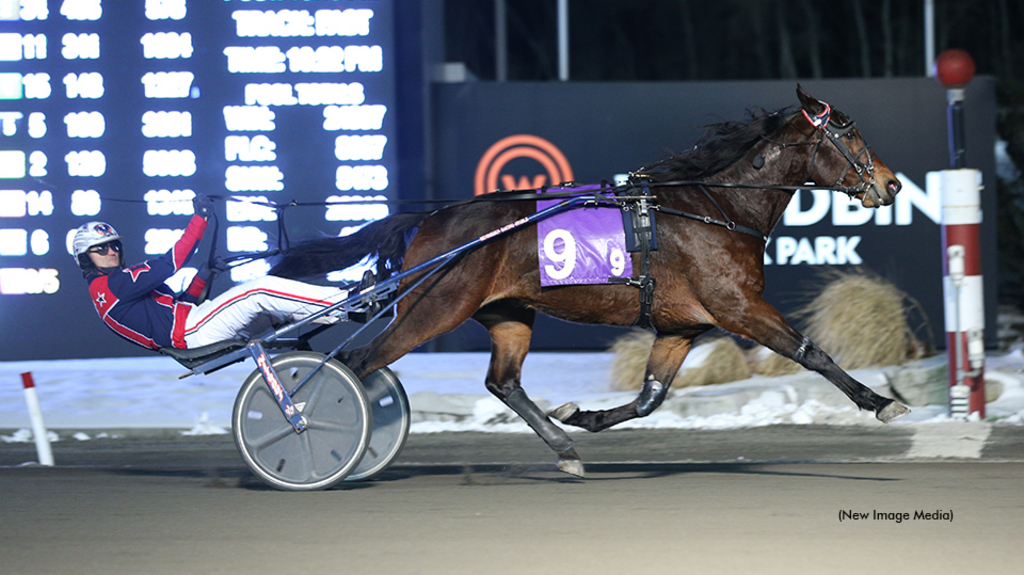 Perfetto winning at Woodbine Mohawk Park