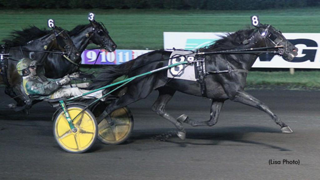 Ready For Moni winning the Graduate Series final at The Meadowlands