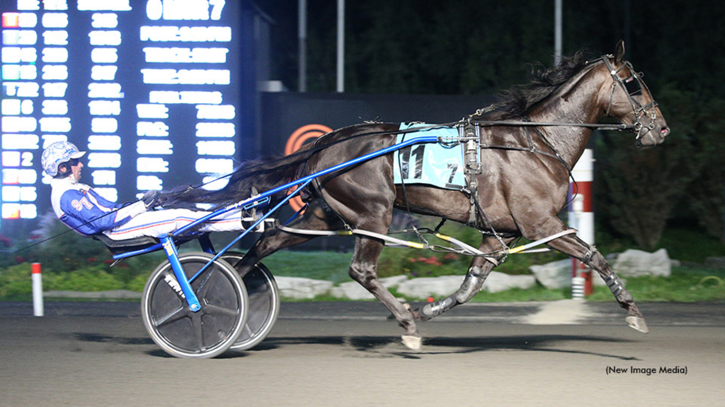 Monte Miki winning the Metro Pace