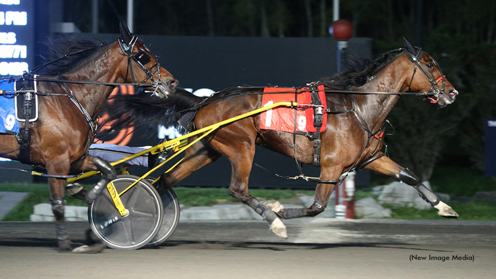 Oney Hall winning at Woodbine Mohawk Park