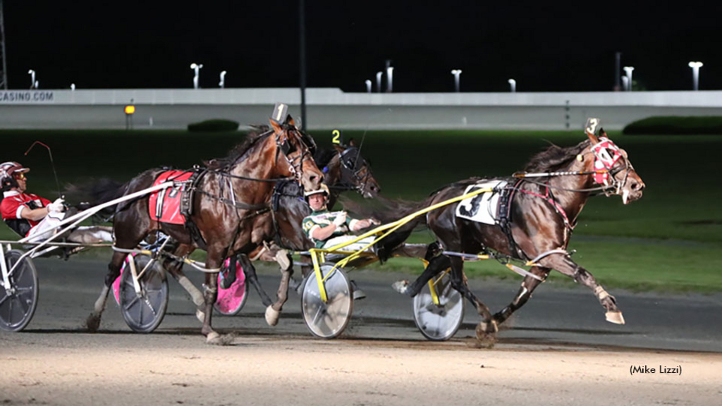 Gulf Shores winning his Messenger Stakes elimination