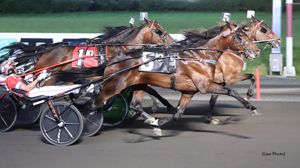 JL Cruze winning at The Meadowlands