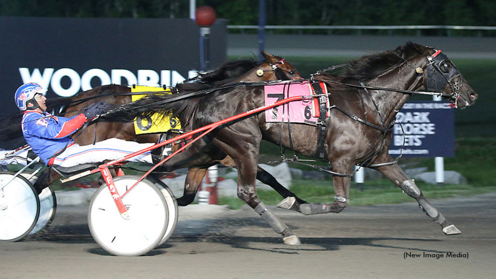 Logan Park winning the Graduate Series leg at Woodbine Mohawk Park