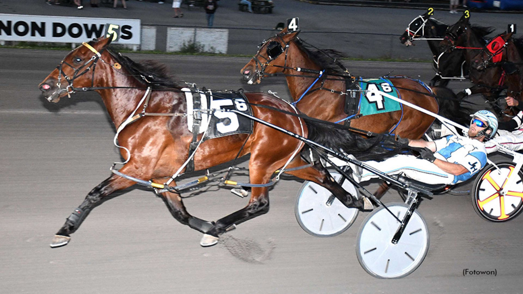 Purameri winning at Vernon Downs