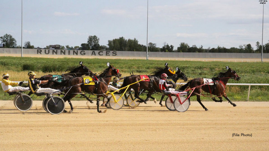 Harness racing at Running Aces