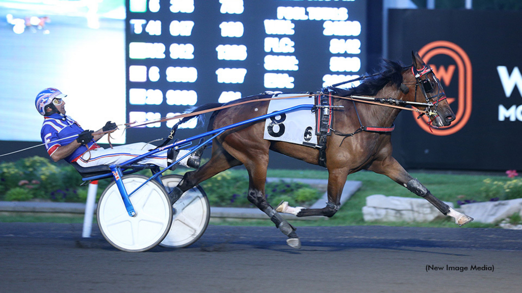 Elegant Mermaid winning at Woodbine Mohawk Park