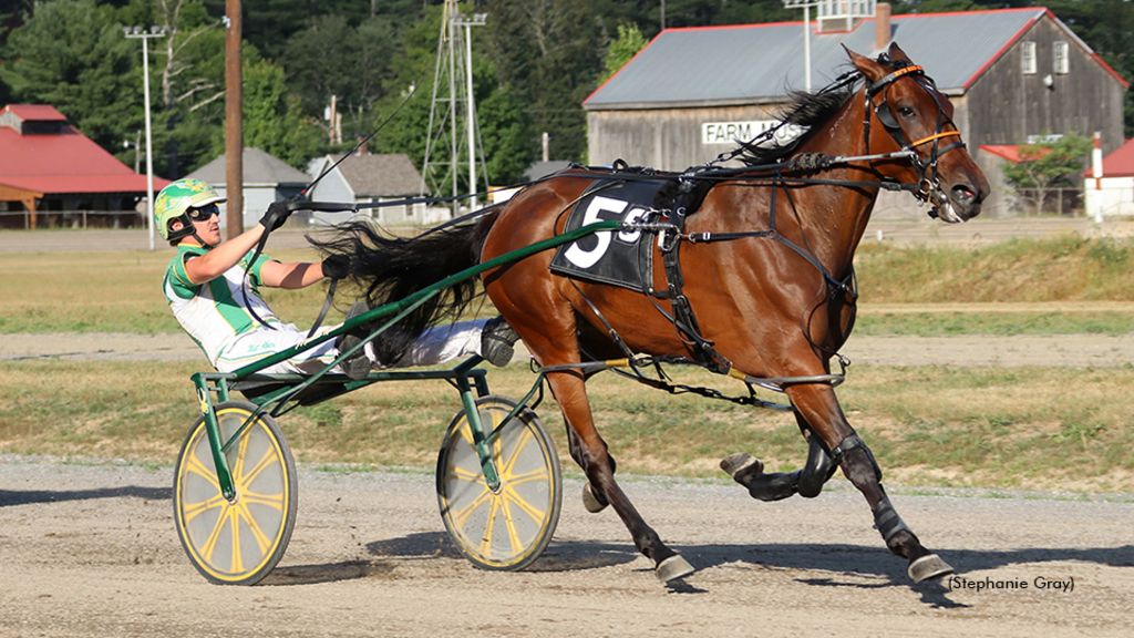 Rys Red Rocket winning at First Tracks Cumberland