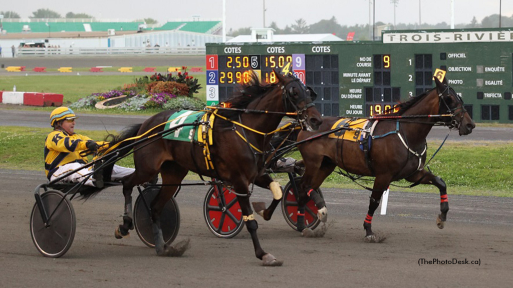 Tite Beer En Mass winning at Hippodrome 3R