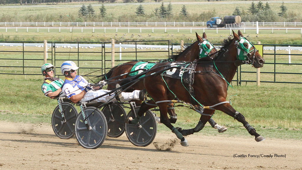 Munchie Chris winning at The Track On 2