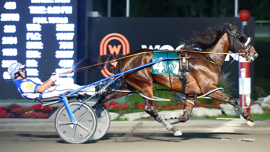 Savethelastdance winning at Woodbine Mohawk Park