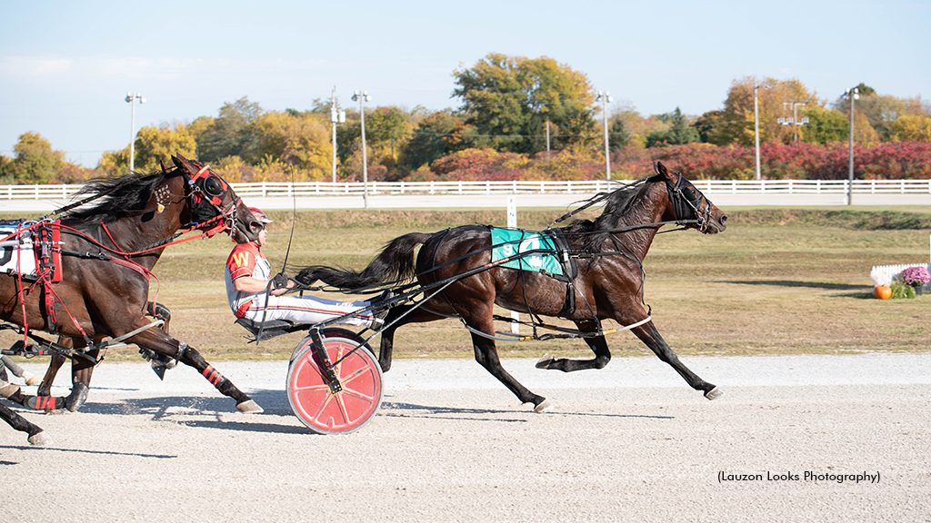 Life Is Better winning at Leamington Raceway