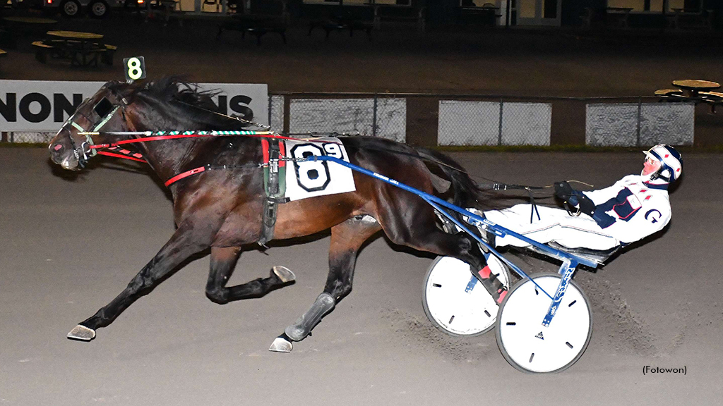 Tokyo Seelster winning at Vernon Downs