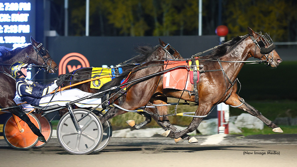 Better Sunset winning at Woodbine Mohawk Park