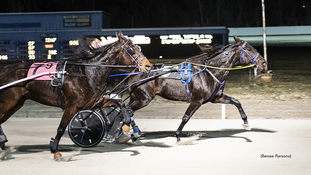 Enchanted Mission winning at Northville Downs