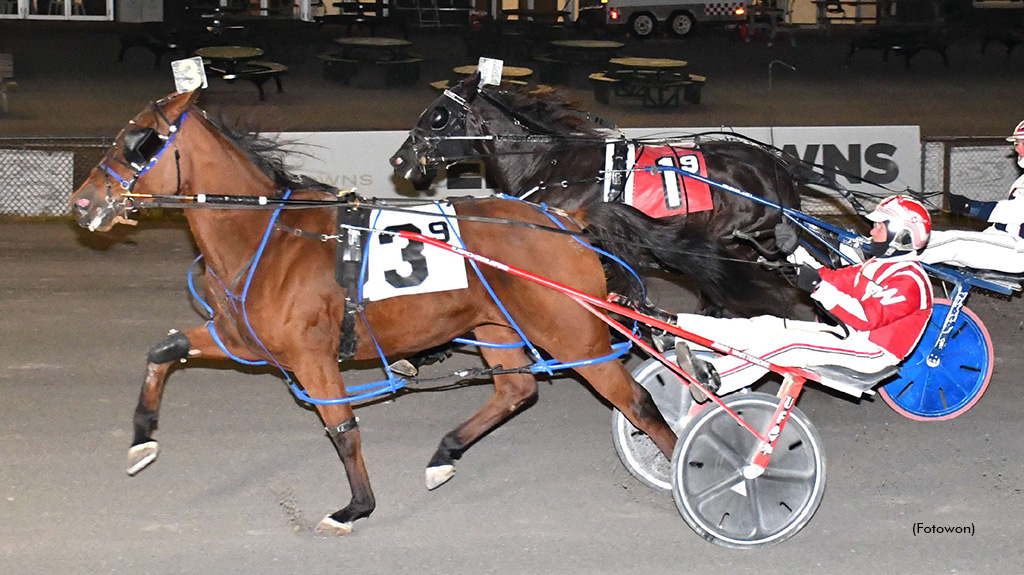 Milleniums Girl winning at Vernon Downs