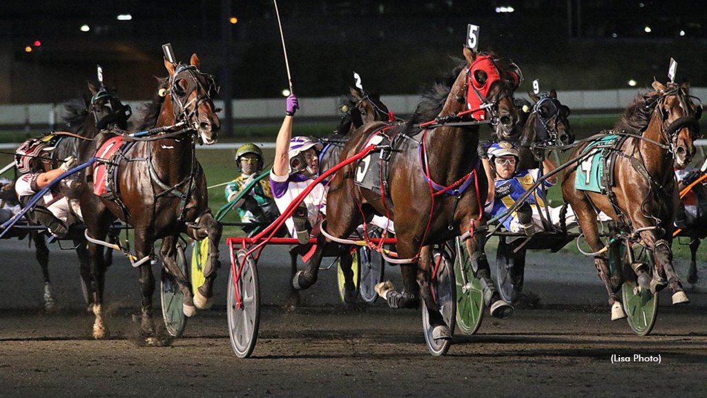 Harness racing at Meadowlands Racetrack