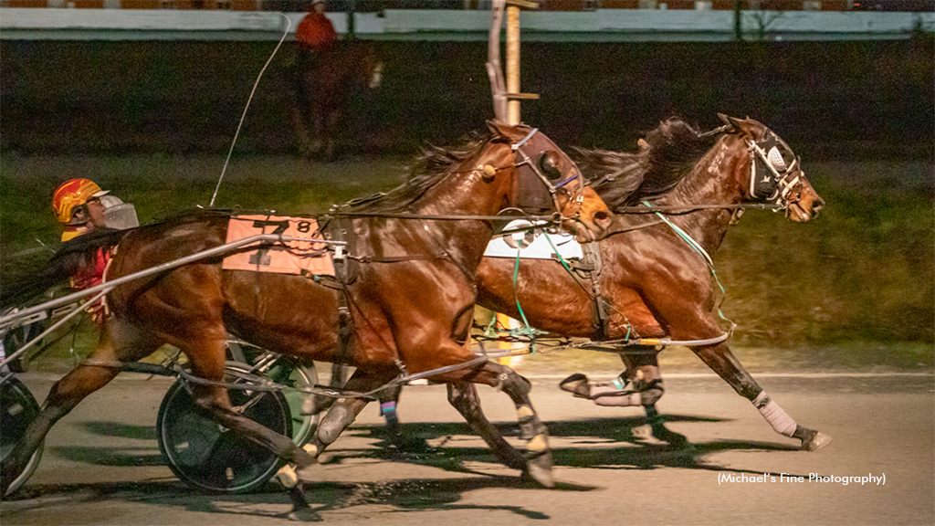 In High Cotton winning at Fraser Downs