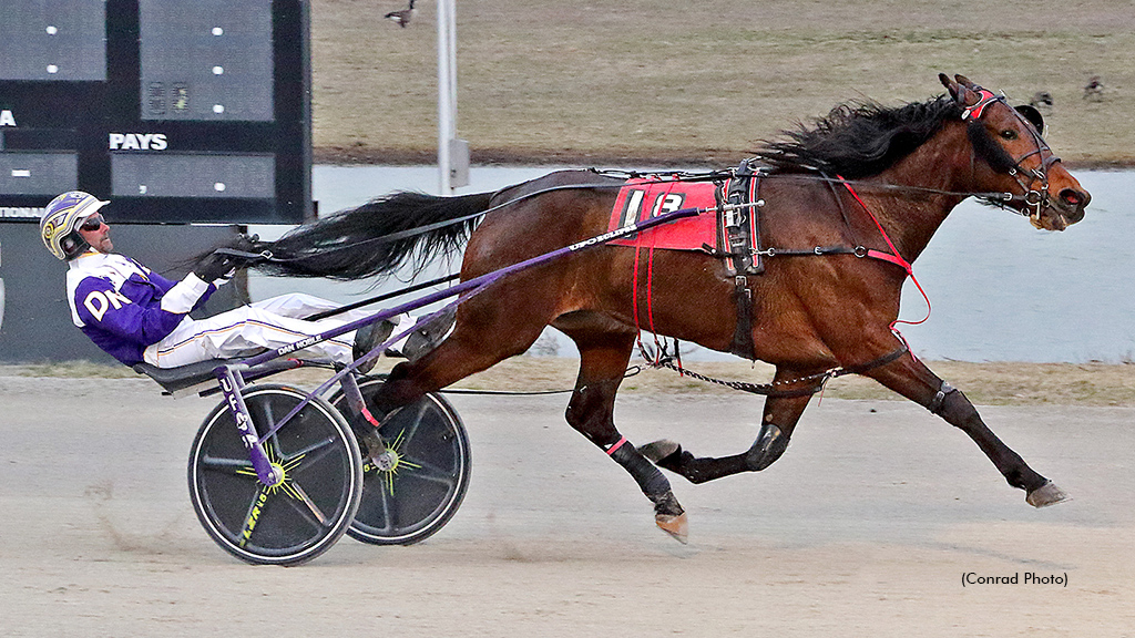 Whats Up Cupcake winning at Miami Valley Raceway