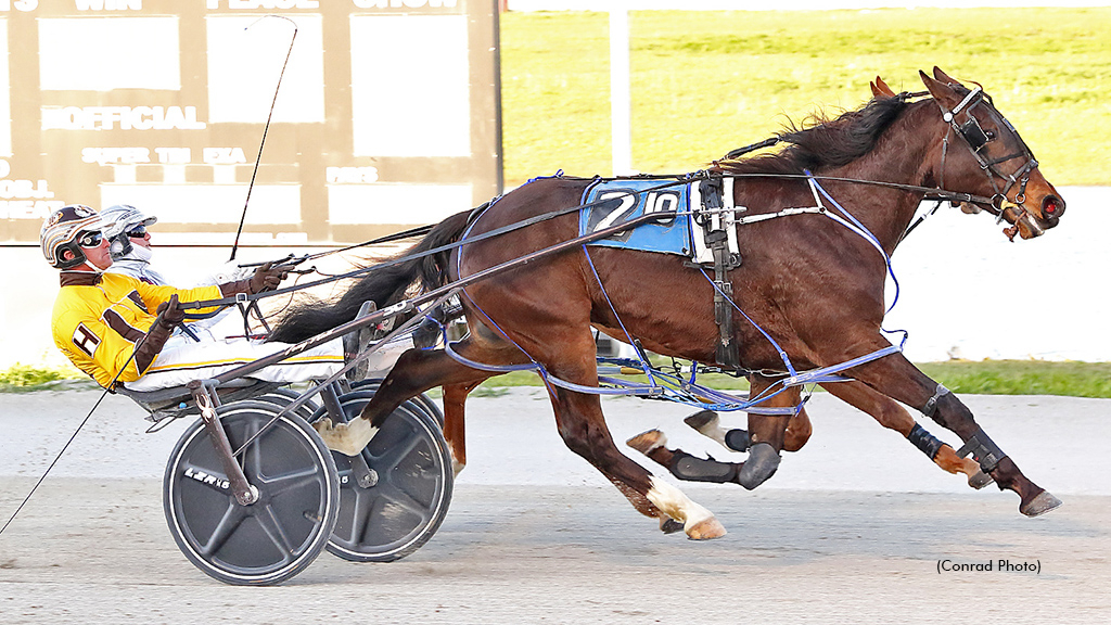 Donttouchmytruck winning at Miami Valley Raceway