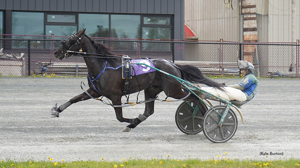 Saulsbrook Ian winning at Truro Raceway