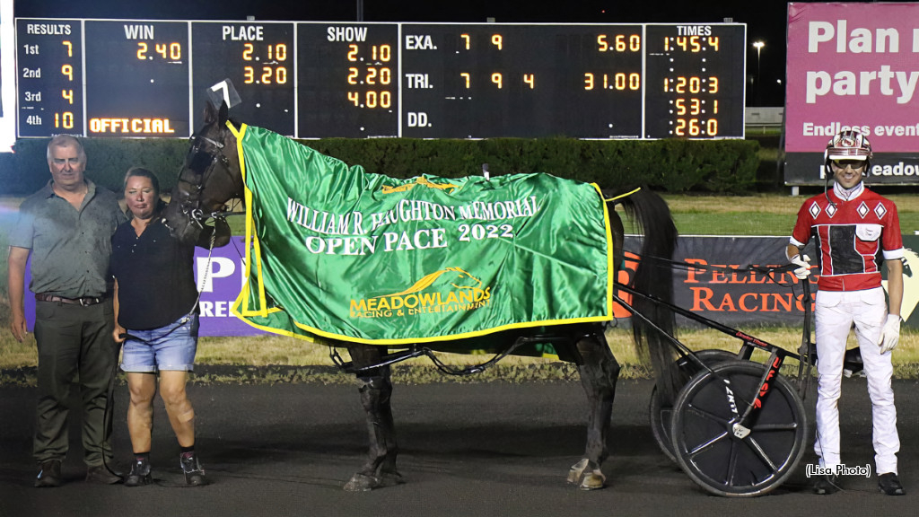 Bulldog Hanover in the Meadowlands winner's circle