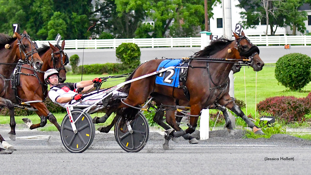 Leannes Choice winning at Saratoga Raceway