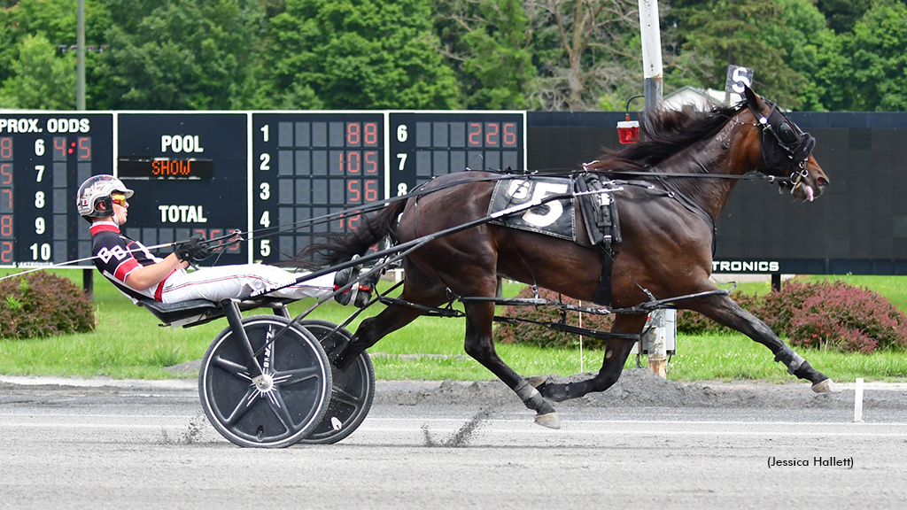 Milieu Hanover winning at Saratoga Raceway