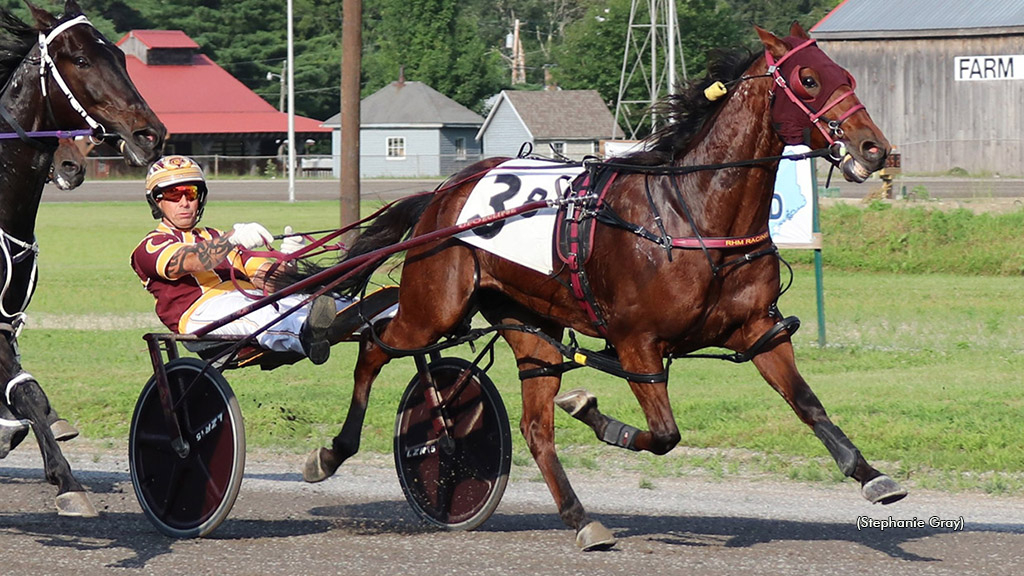 Nineteenth Man A winning at First Tracks Cumberland