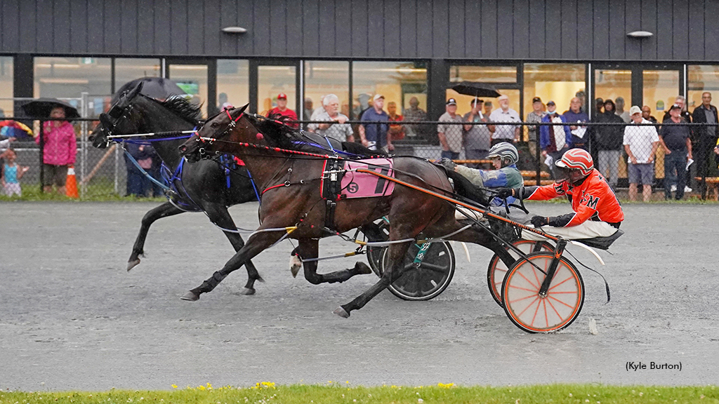 Our Girl Annie winning at Truro Raceway