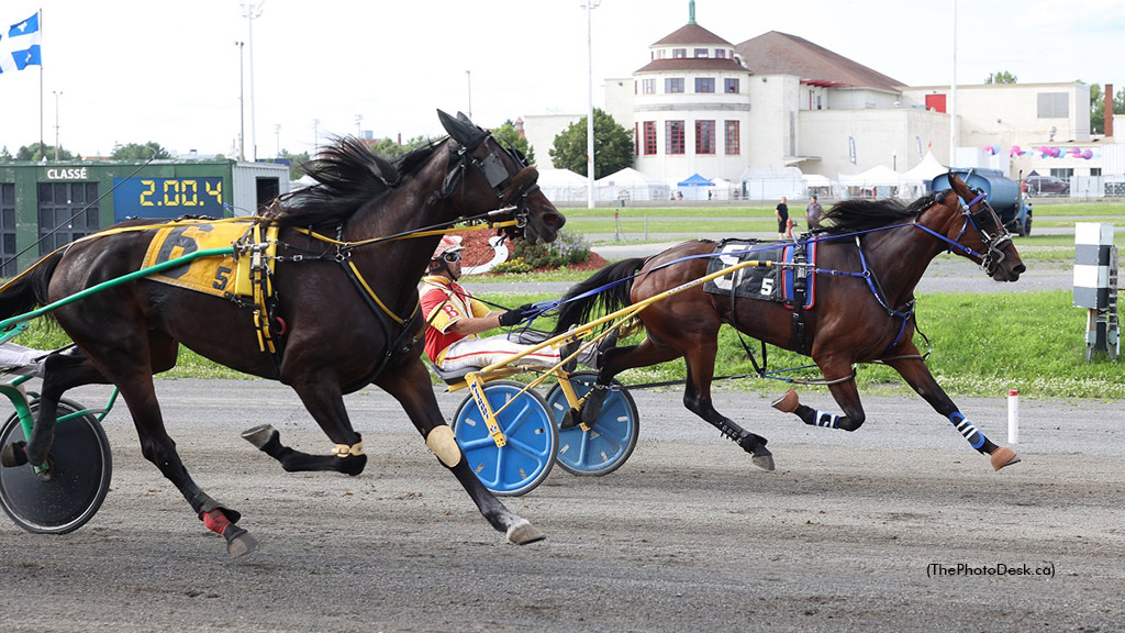 Kenogrami Courage winning at Hippodrome 3R