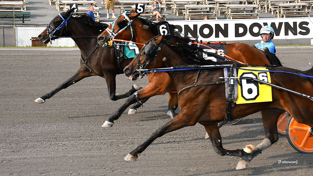 Telenova winning at Vernon Downs