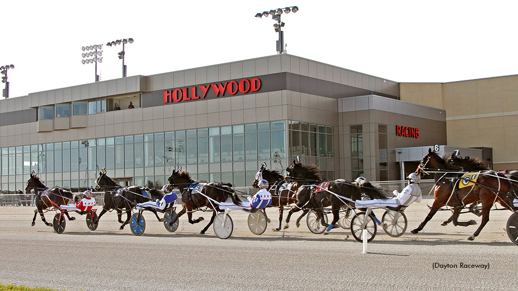 Harness racing at Dayton Raceway