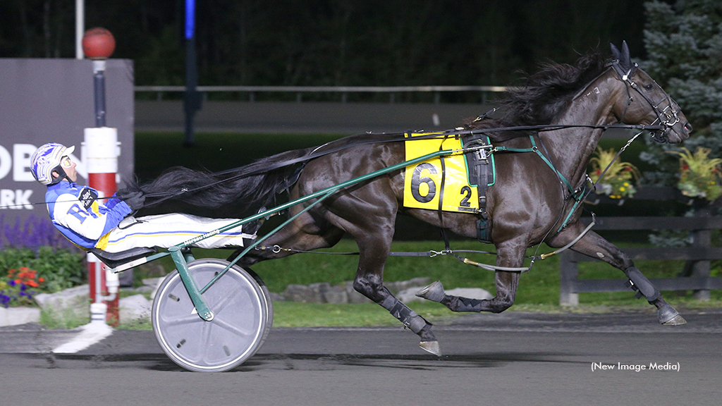 Fashion Frenzie winning at Woodbine Mohawk Park