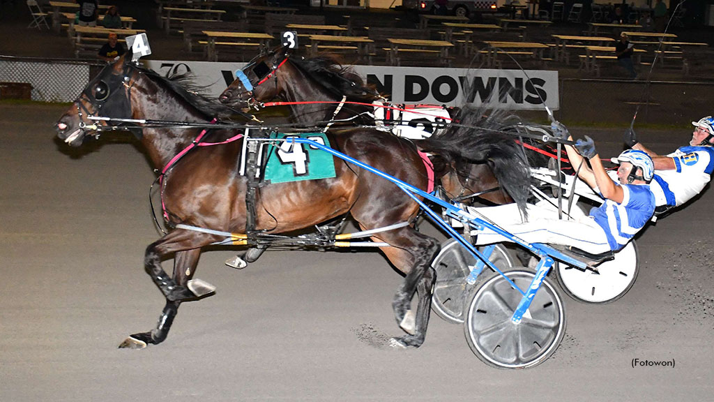 So Amazing winning at Vernon Downs