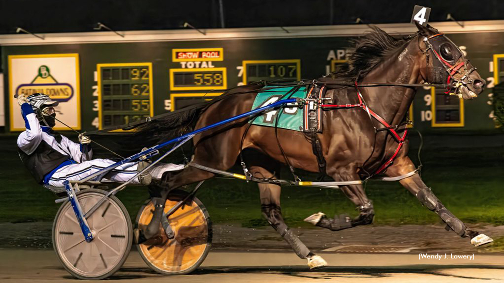 Out On Bail winning at Batavia Downs