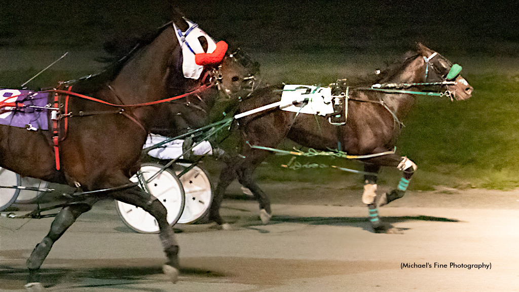 Mickie Mantle winning at Fraser Downs