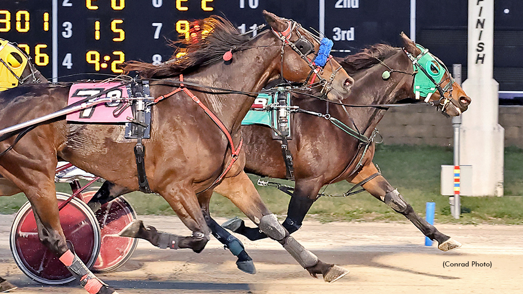 Adamsville Road winning at Dayton Raceway