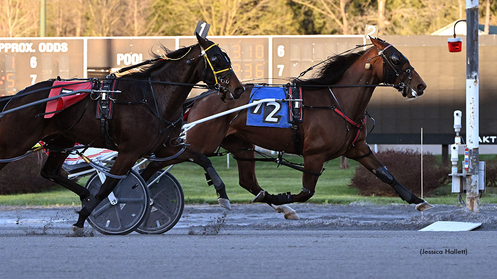 Isle Coach winning at Saratoga Raceway