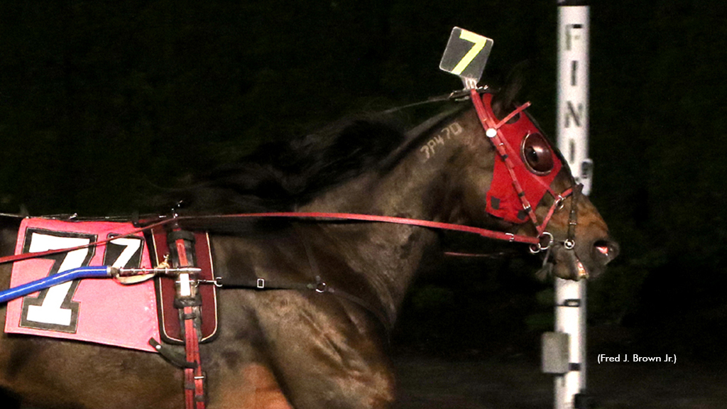 Vegas Ticket winning at Tioga Downs