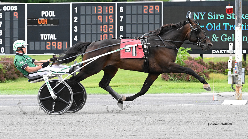 Mr Mouton winning at Saratoga Raceway