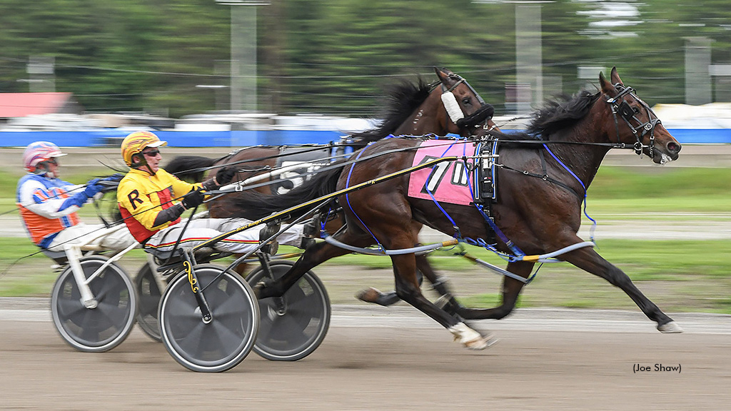 So Rock N Roll winning at First Tracks Cumberland