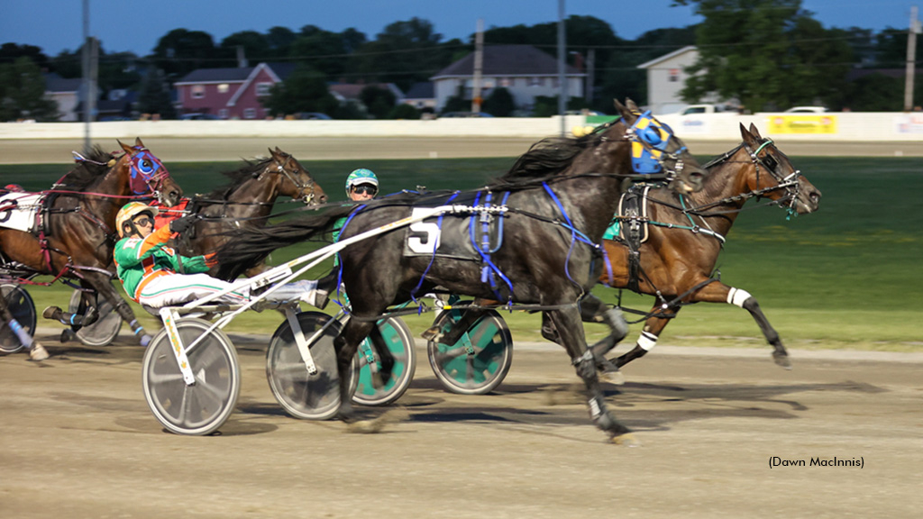 Twin B Tuffenuff winning at Summerside Raceway