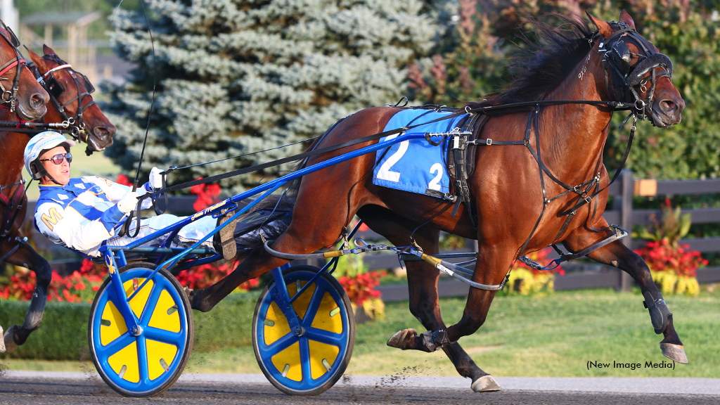 Au Jus Hanover winning at Woodbine Mohawk Park