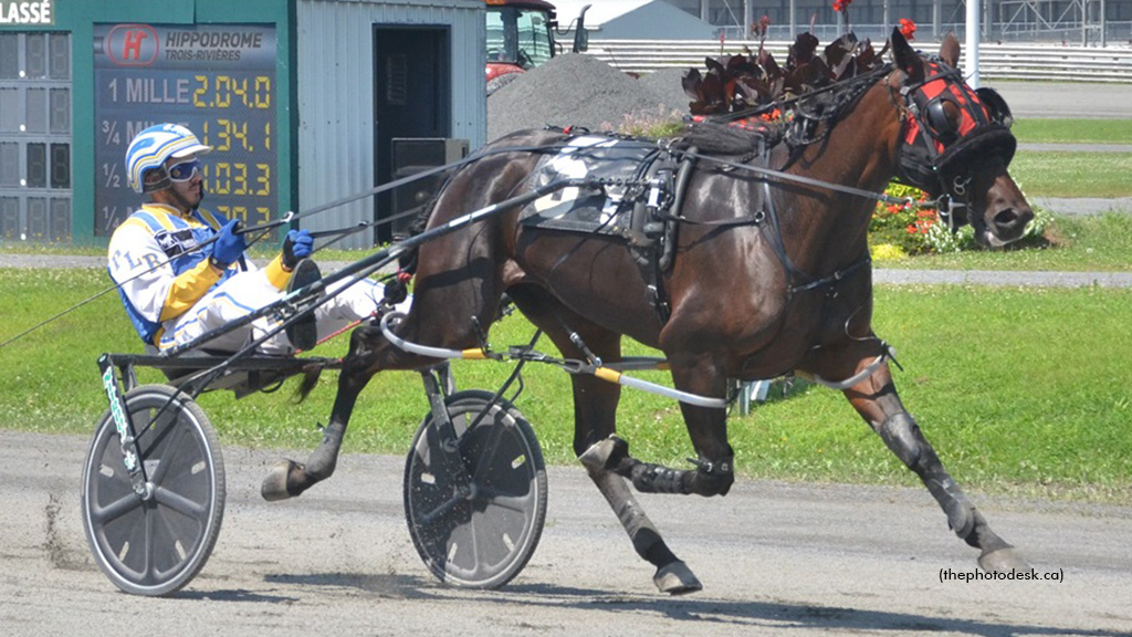 Coeuratout Du Lac winning at Hippodrome 3R