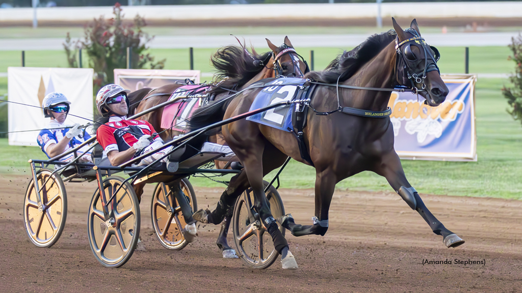 Date Night Hanover winning at The Red Mile